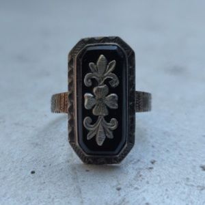 Antique floral ring fleur de lis onyx stone